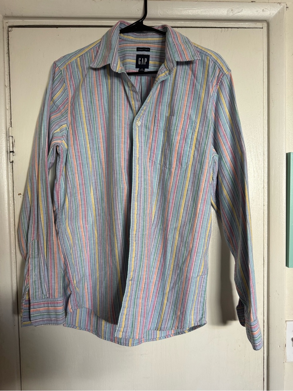 GAP Men's Pastel Multicolor Stripe Button-Up Shirt
